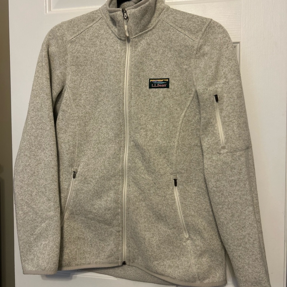 L.L.Bean size S Regular